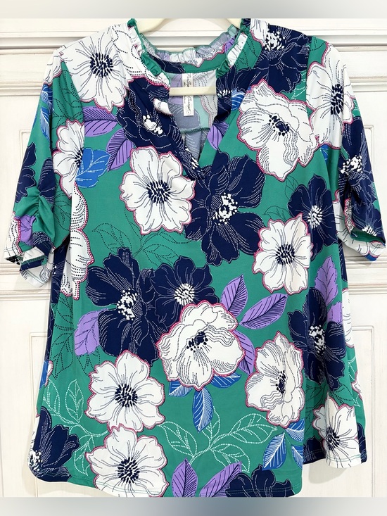PerSeption Concept Tops - WORN ONCE SZ L PerSeption Concept Teal Floral V-Neck top with Navy & White